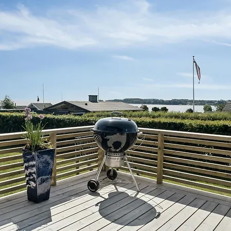 Architect-designed House With Sea Views Semesterbostad *