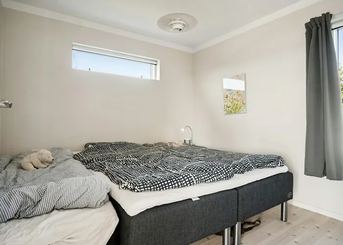 Prázdninový dům Architect-designed House With Sea Views *