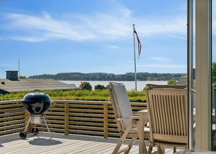 Architect-designed House With Sea Views Prázdninový dům