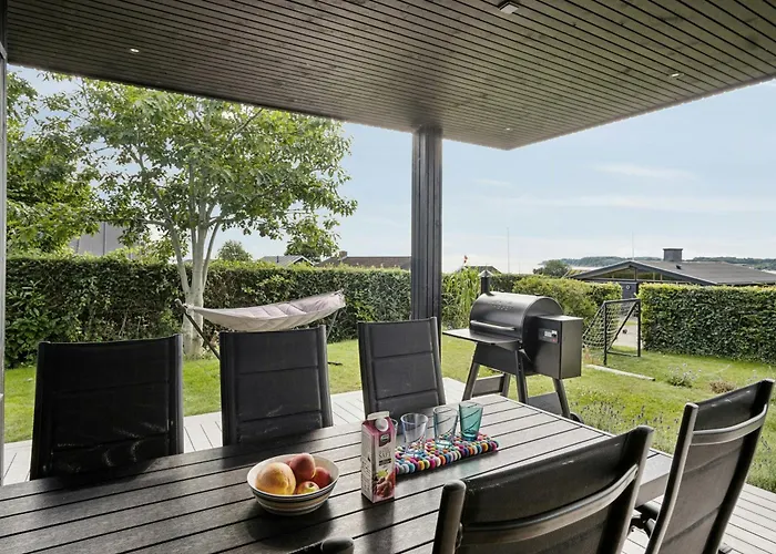 Architect-designed House With Sea Views Prázdninový dům Hejls