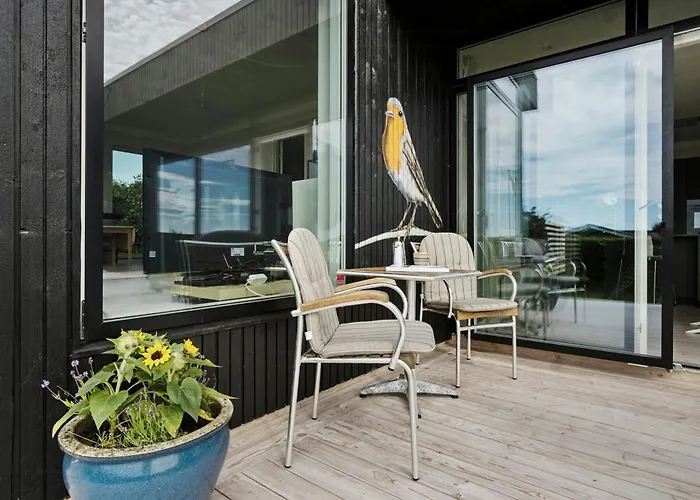 Prázdninový dům Architect-designed House With Sea Views